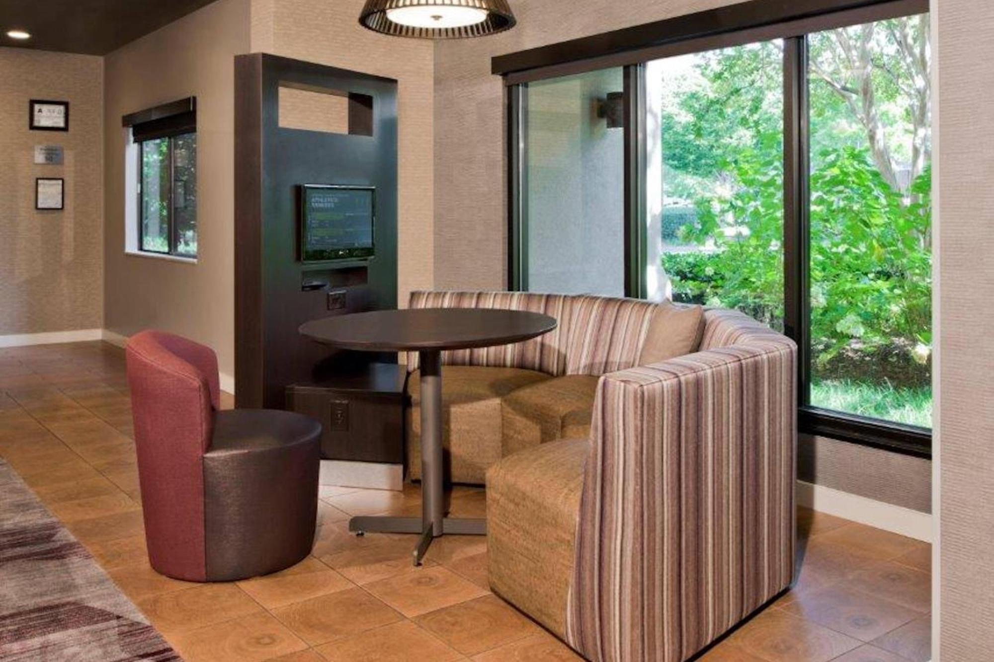 Courtyard By Marriott Charlotte Ballantyne Esterno foto