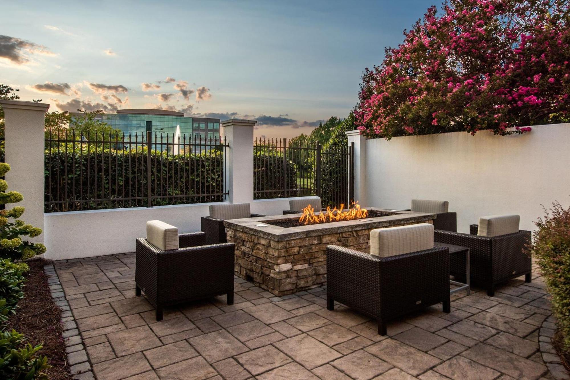 Courtyard By Marriott Charlotte Ballantyne Esterno foto