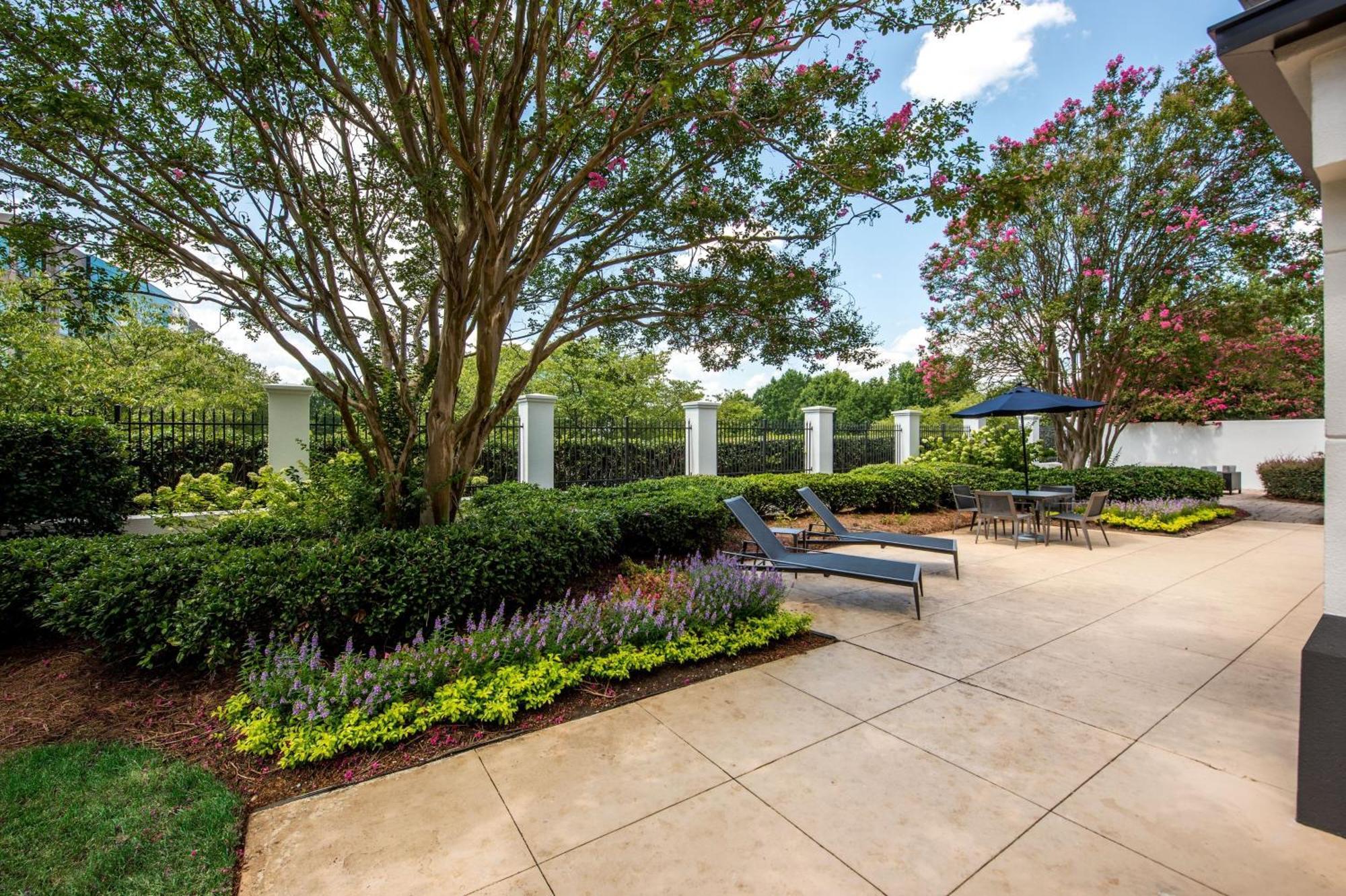 Courtyard By Marriott Charlotte Ballantyne Esterno foto